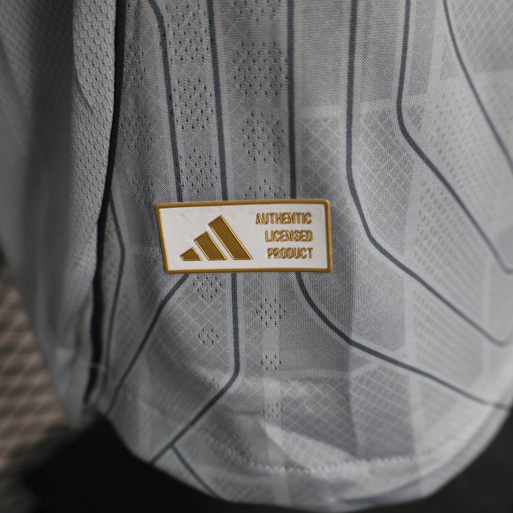 Players: 25-26 Lyon second guest - immagine 2