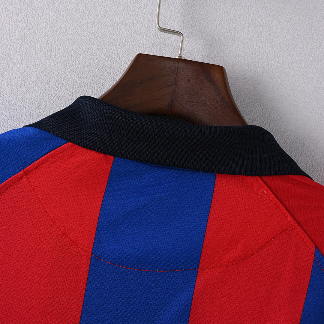 01-02Barcelona home court - Image 2