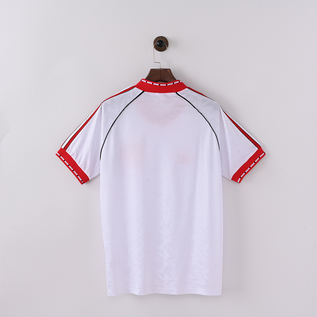 90-91 Manchester United away game - Image 2