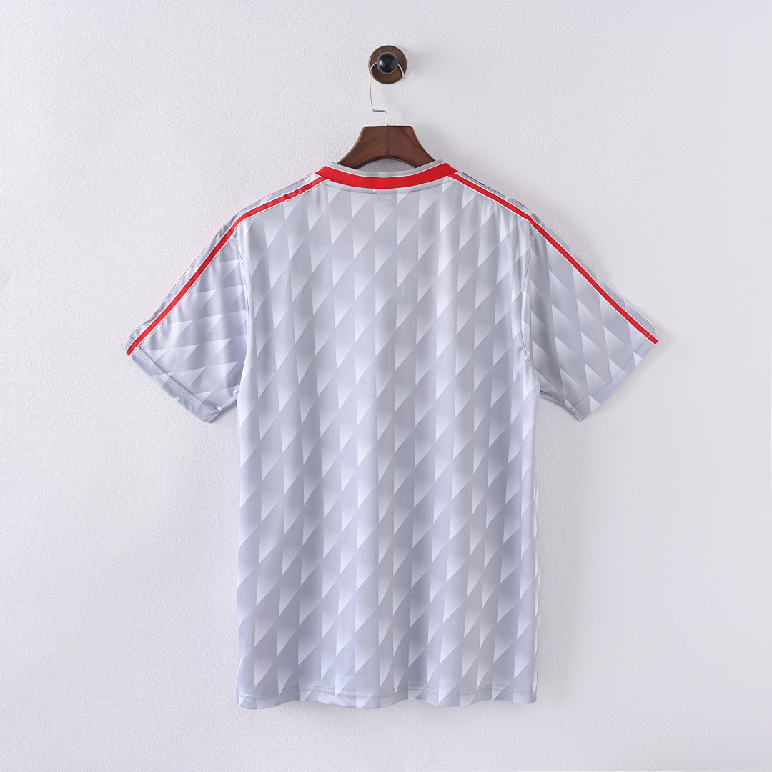 89-91 Liverpool away game - Image 2