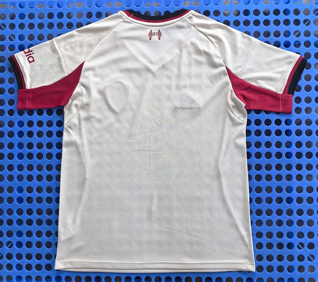 2025 Liverpool Away - immagine 2