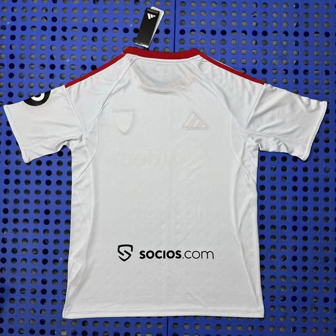 2025 Sevilla home game - Image 2