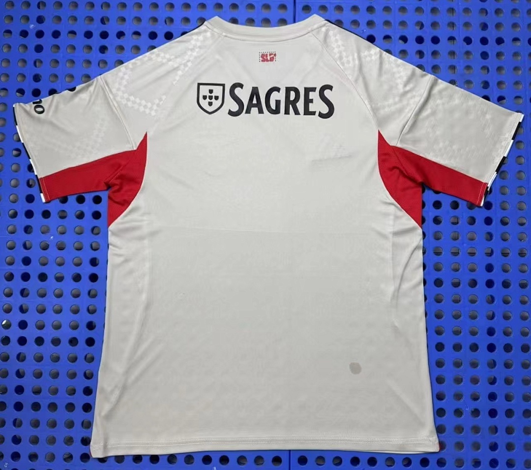 2025 Benfica away game - immagine 2