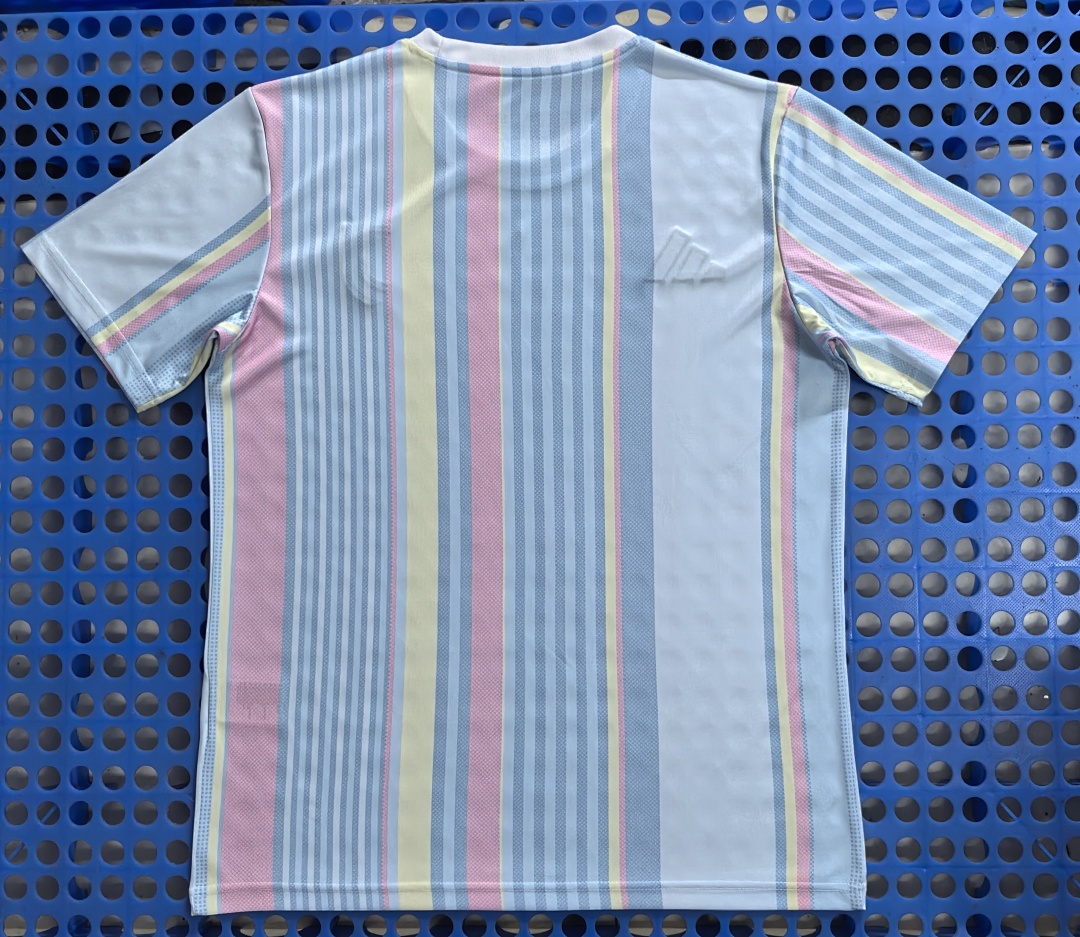 2025 Juventus pre-match training uniform - immagine 2