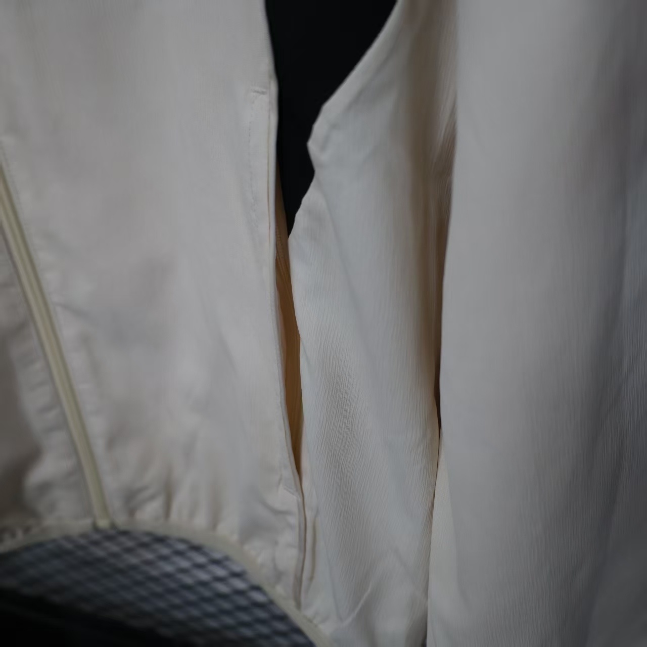 Liverpool trench coat (with intranet) - Image 3