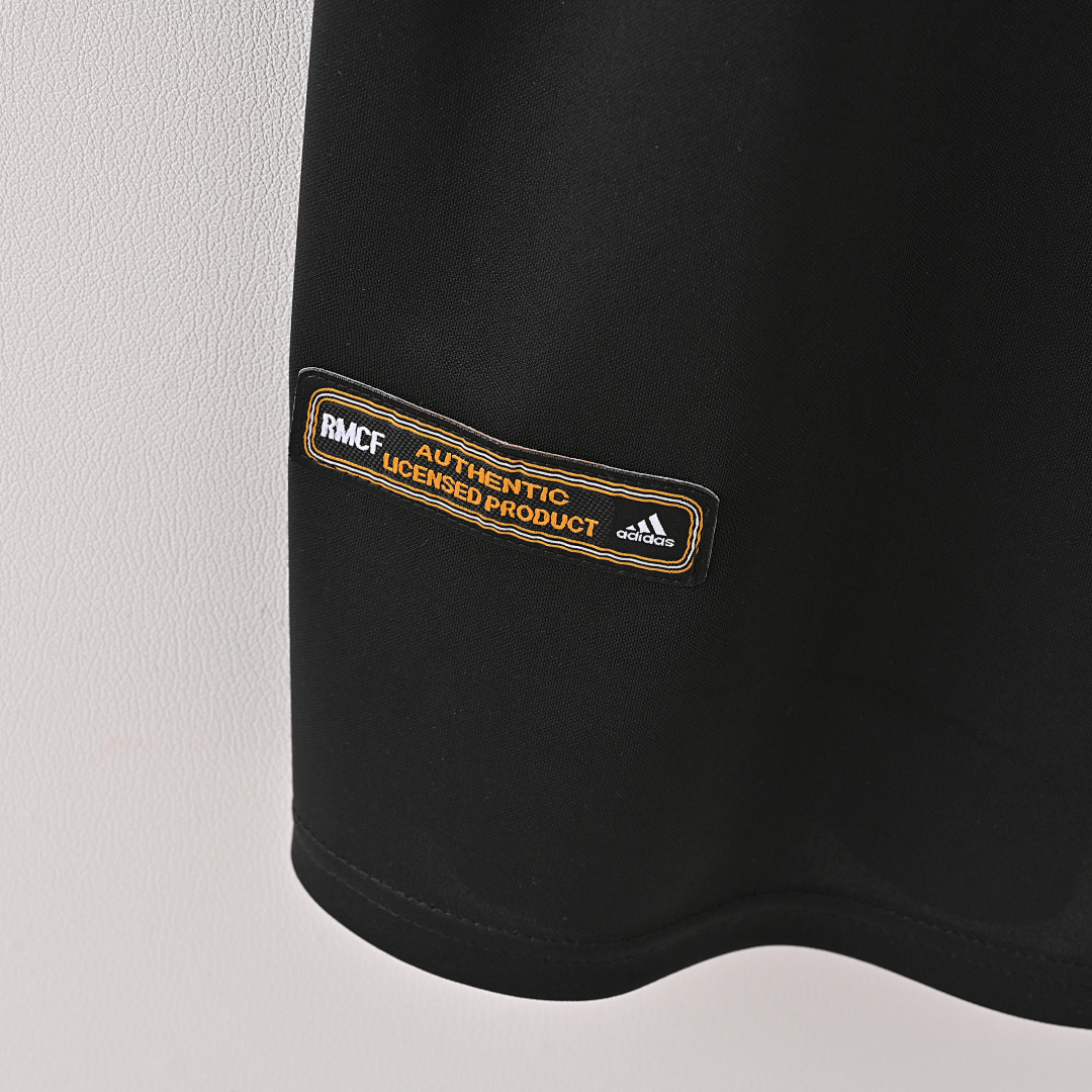 01-02 Real Madrid home court - immagine 3