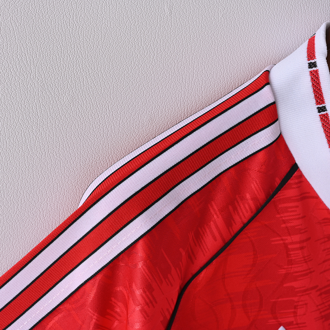 Manchester United's home stadium in the 1991/1992 season - immagine 3