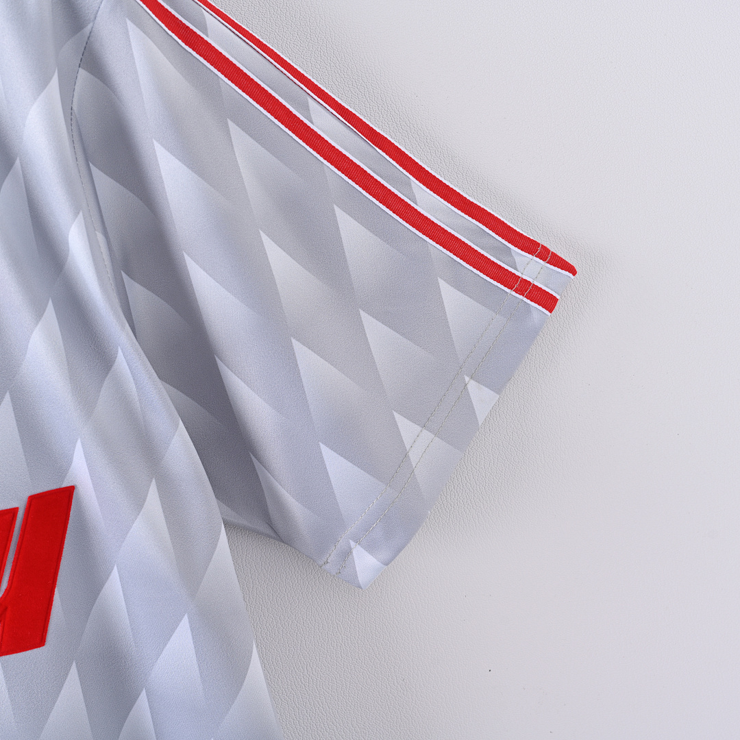 89-91 Liverpool away game - Image 3