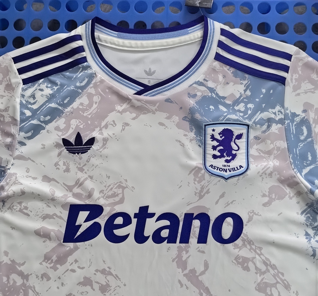 2025 Aston Villa second guest - immagine 3