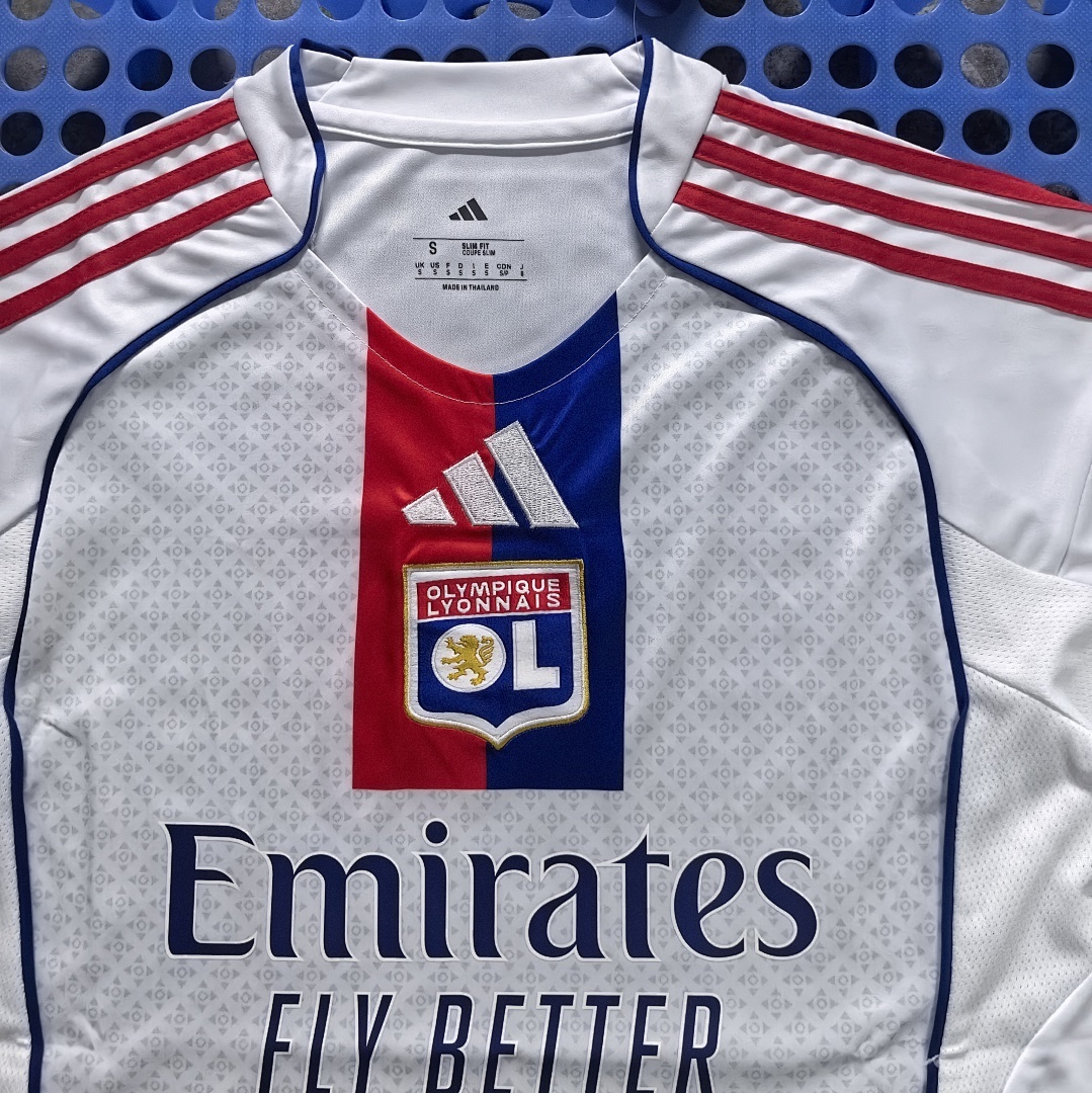 2025 Lyon home match - immagine 3