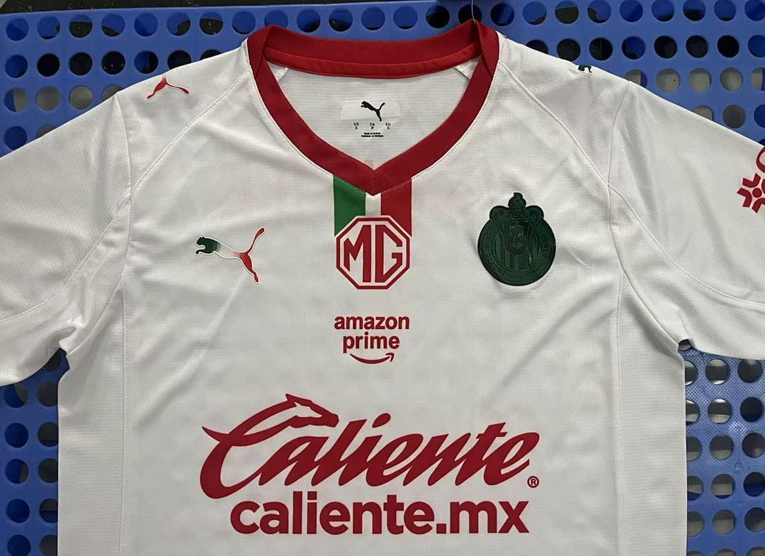 2025 Chivas Regal away game - immagine 3