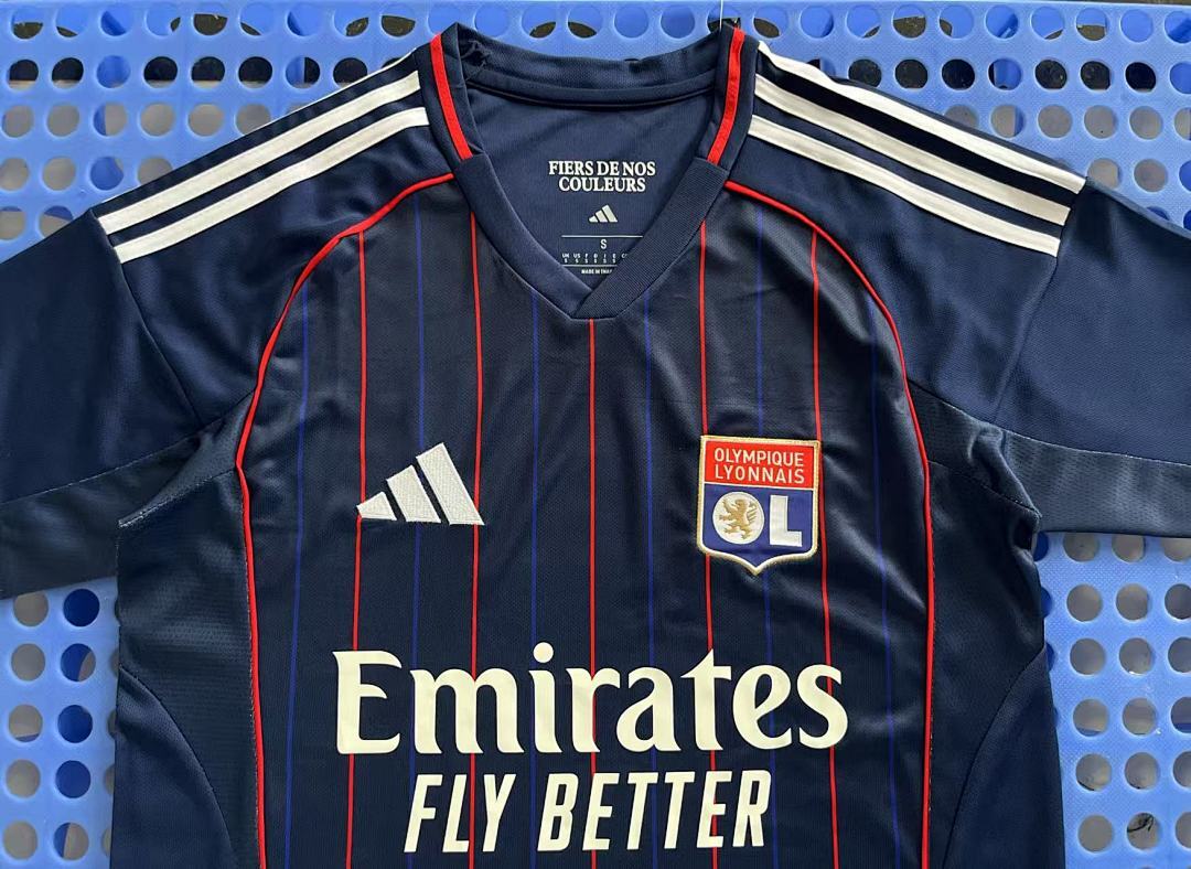 2025 Lyon away game - immagine 3