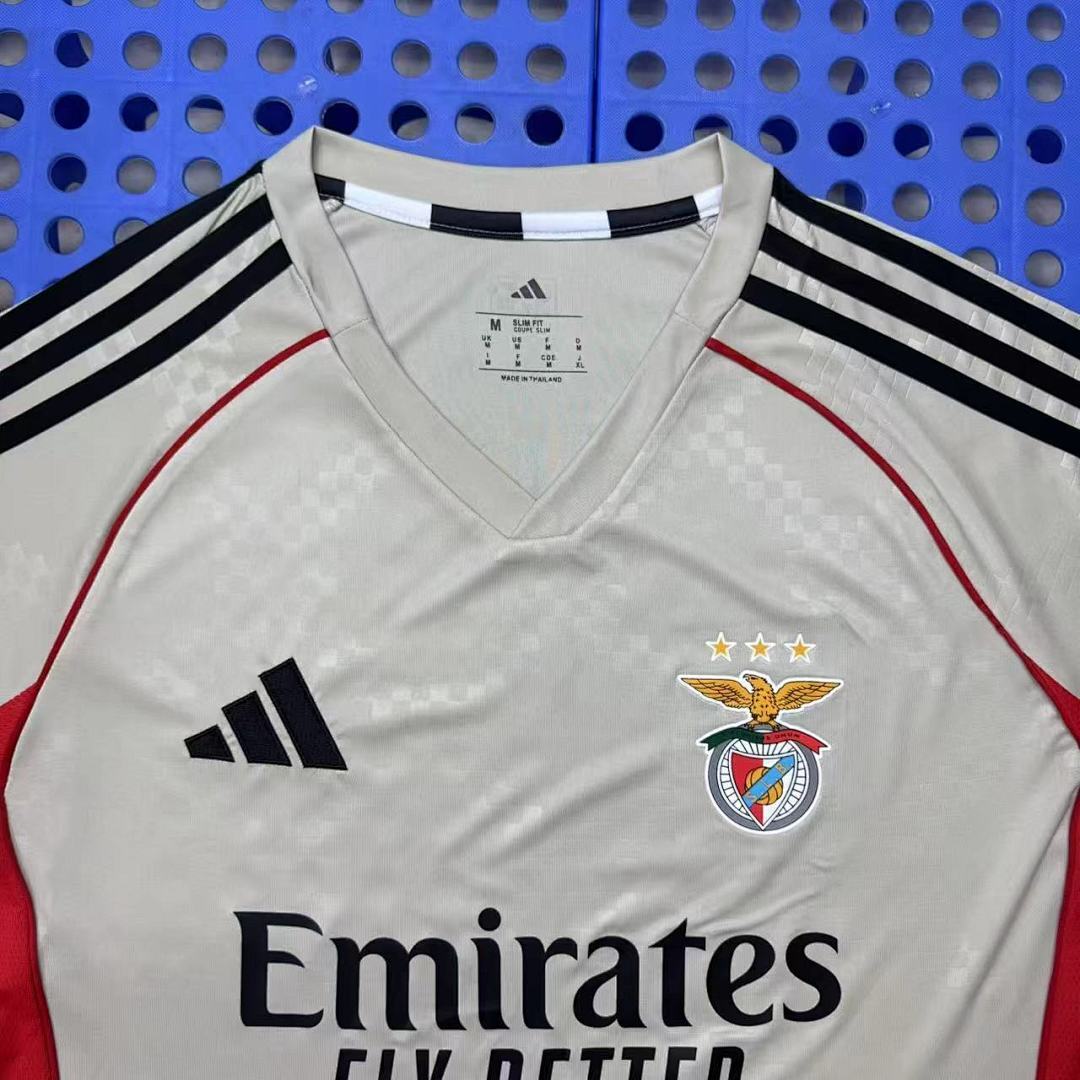 2025 Benfica away game - immagine 3