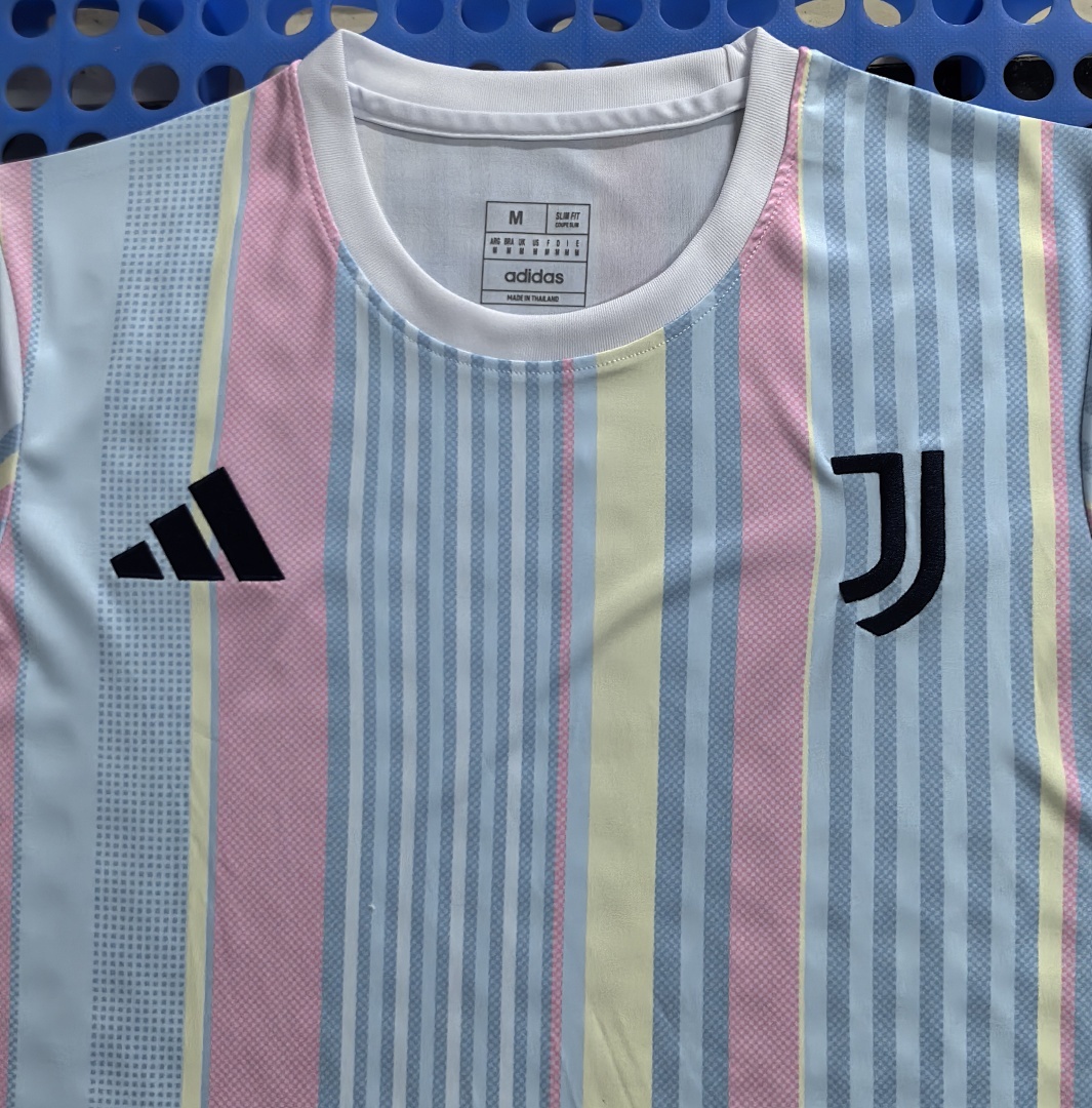 2025 Juventus pre-match training uniform - immagine 3