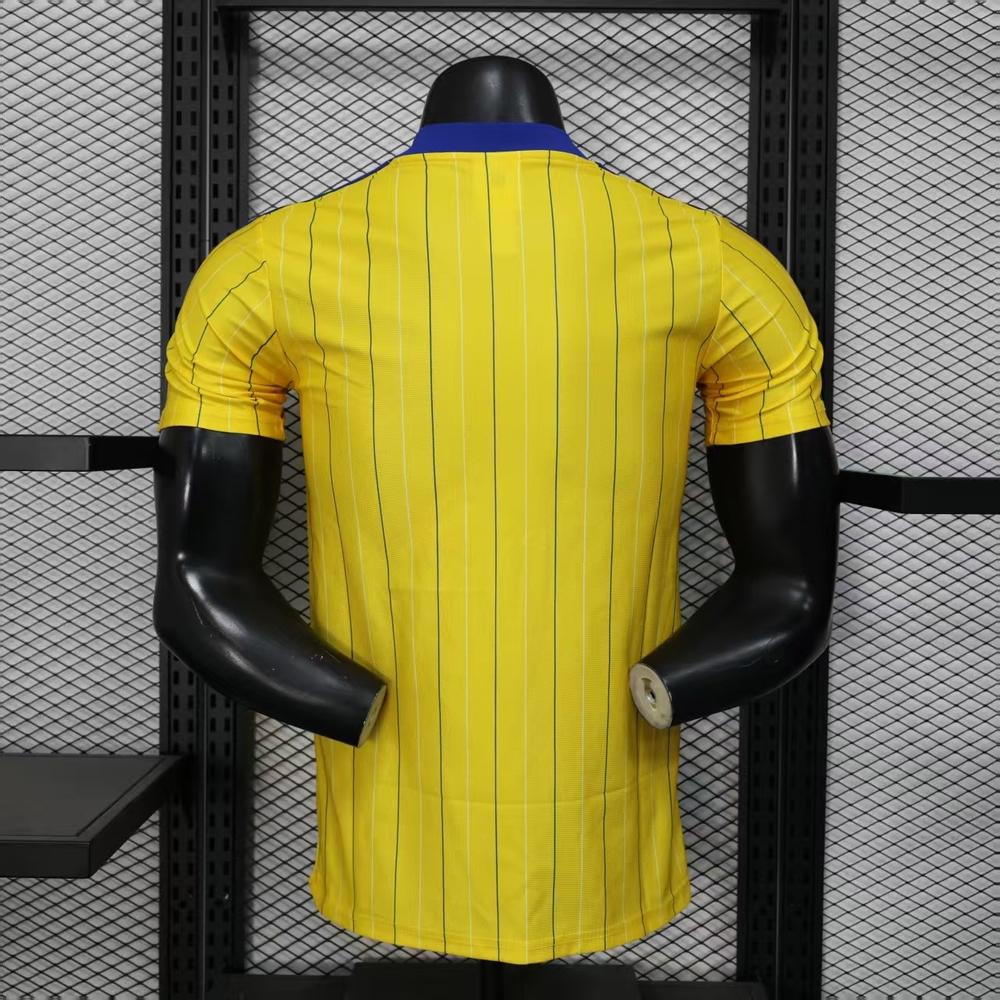 Leeds United Casual Style - Image 4