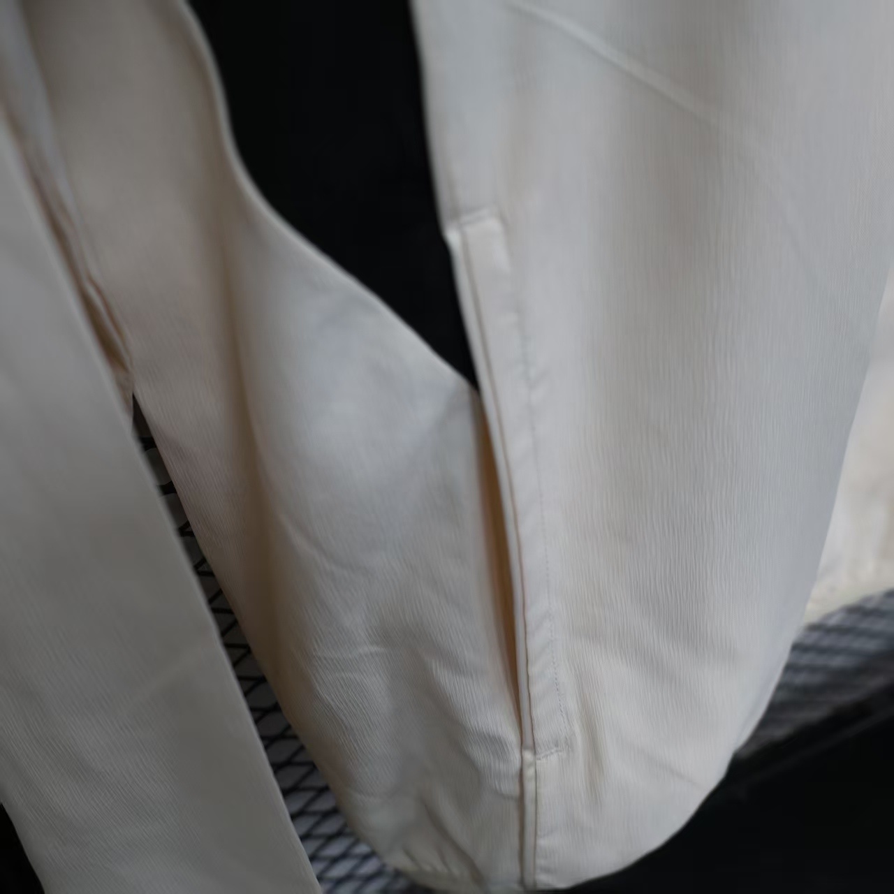 Liverpool trench coat (with intranet) - Image 4