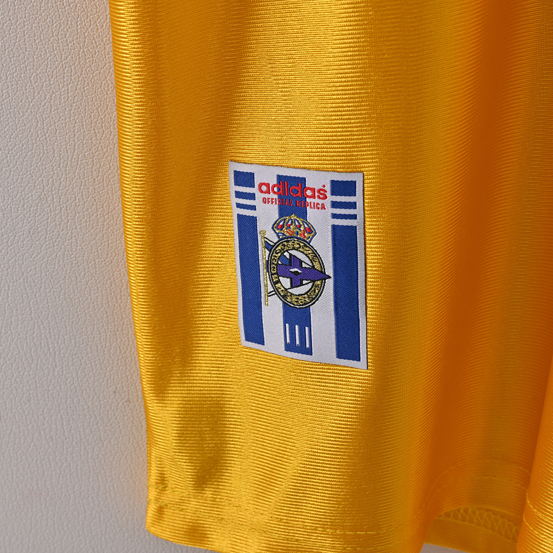 99-00 Deportivo La Coruña second guest - Image 4