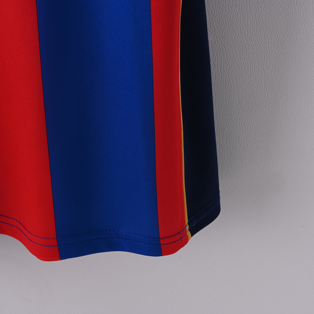 01-02Barcelona home court - Image 4