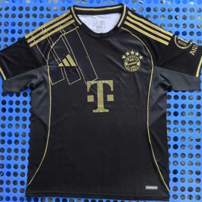 2025 Bayern Black Training Jersey