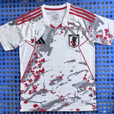 2024 Japanese ink plum blossom version white