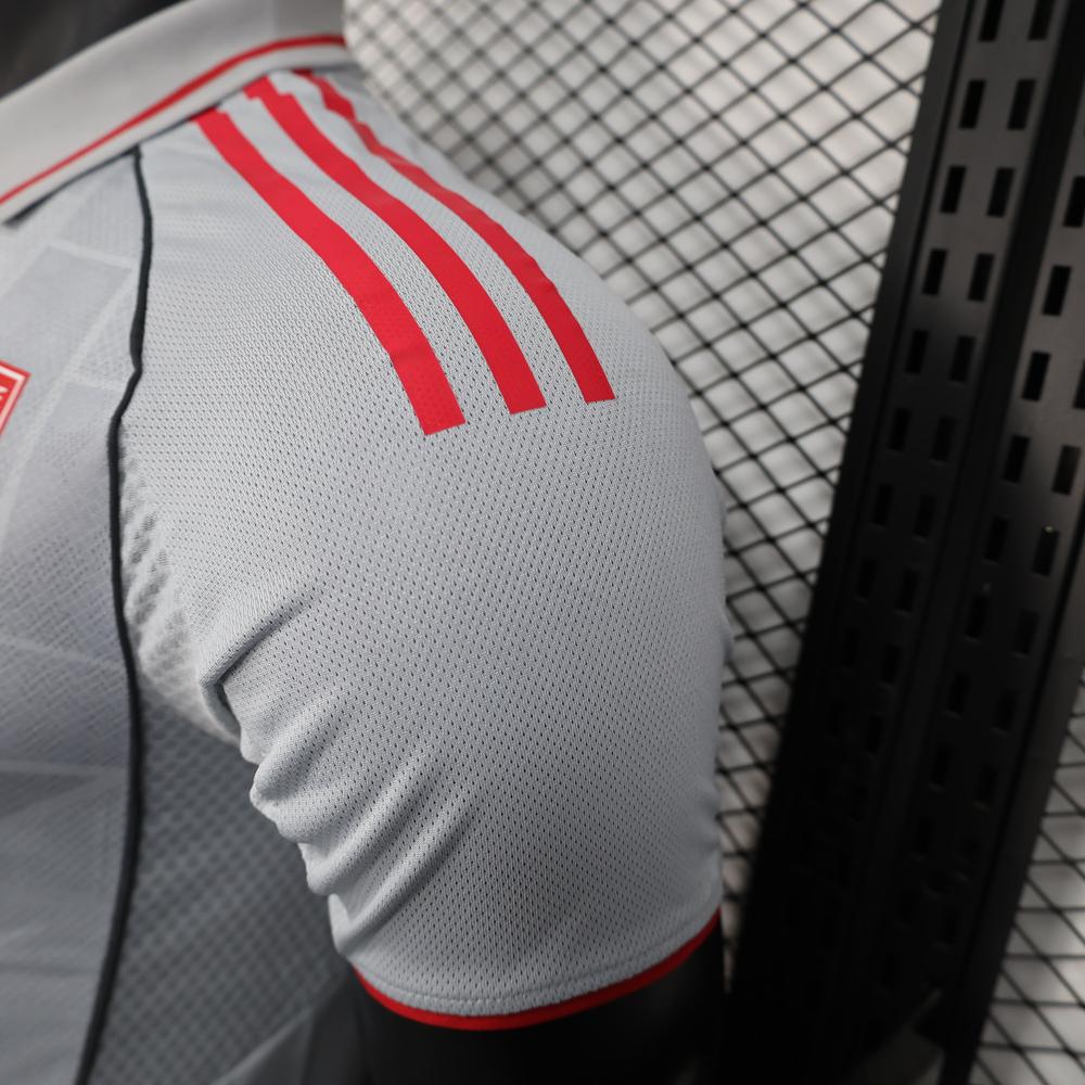 Players: 25-26 Lyon second guest - immagine 5