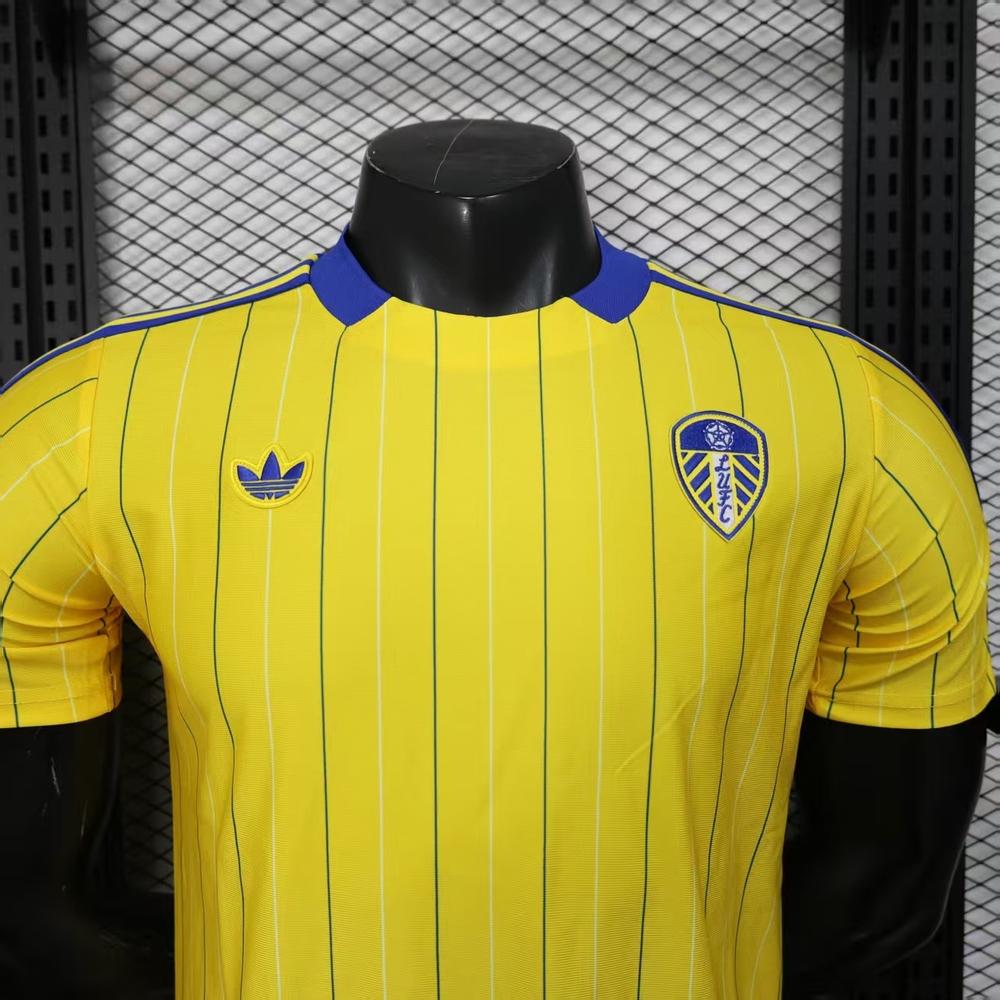 Leeds United Casual Style - Image 5
