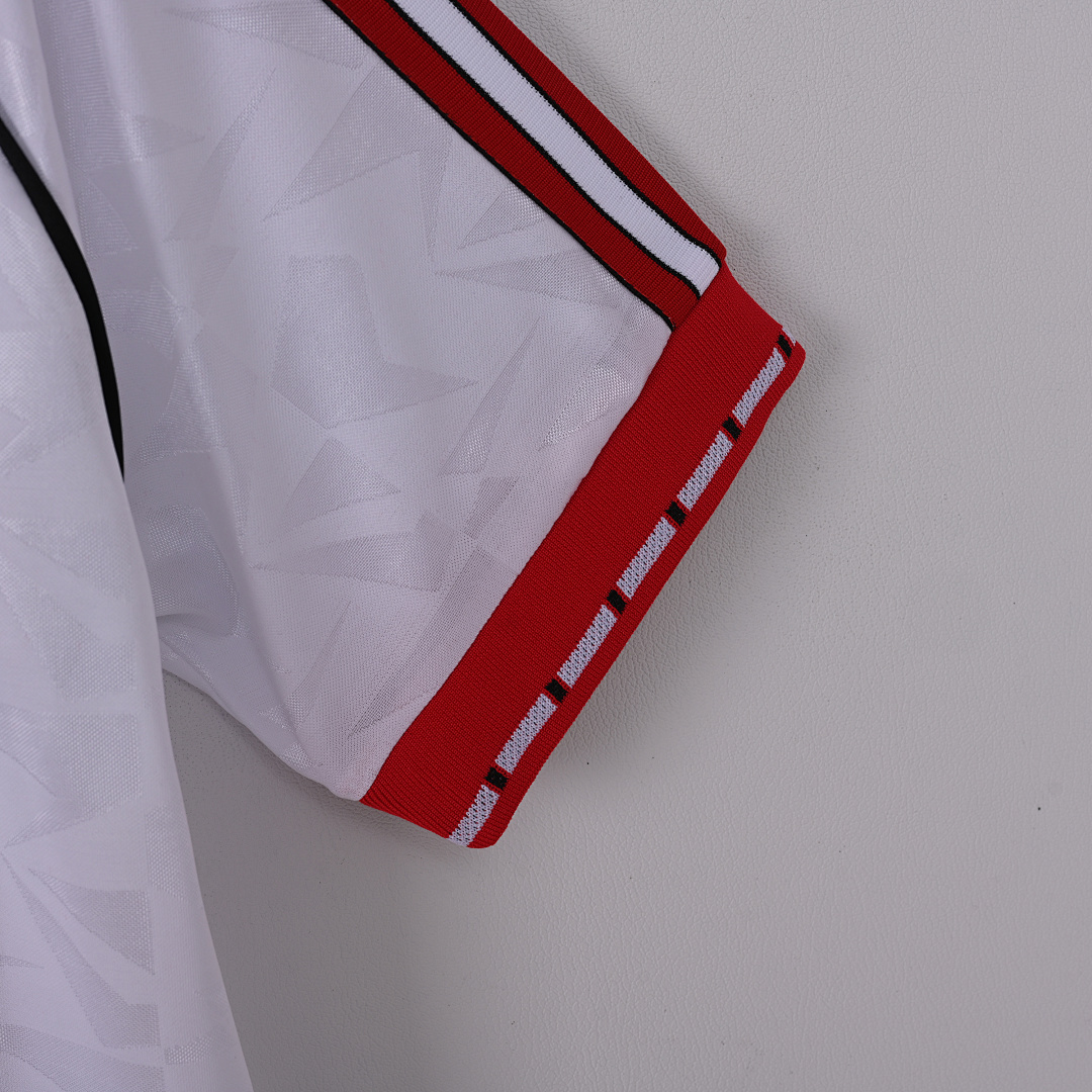 90-91 Manchester United away game - Image 5