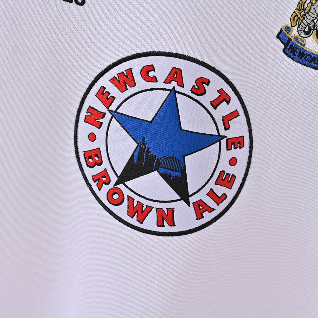 99-00 Newcastle away game - immagine 6