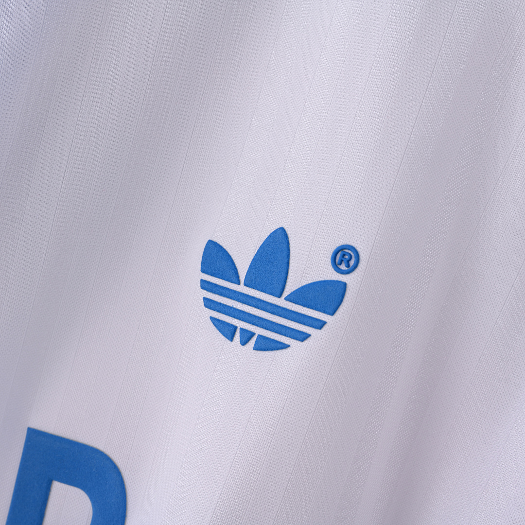 Marseille home court in the 1990 season - immagine 6