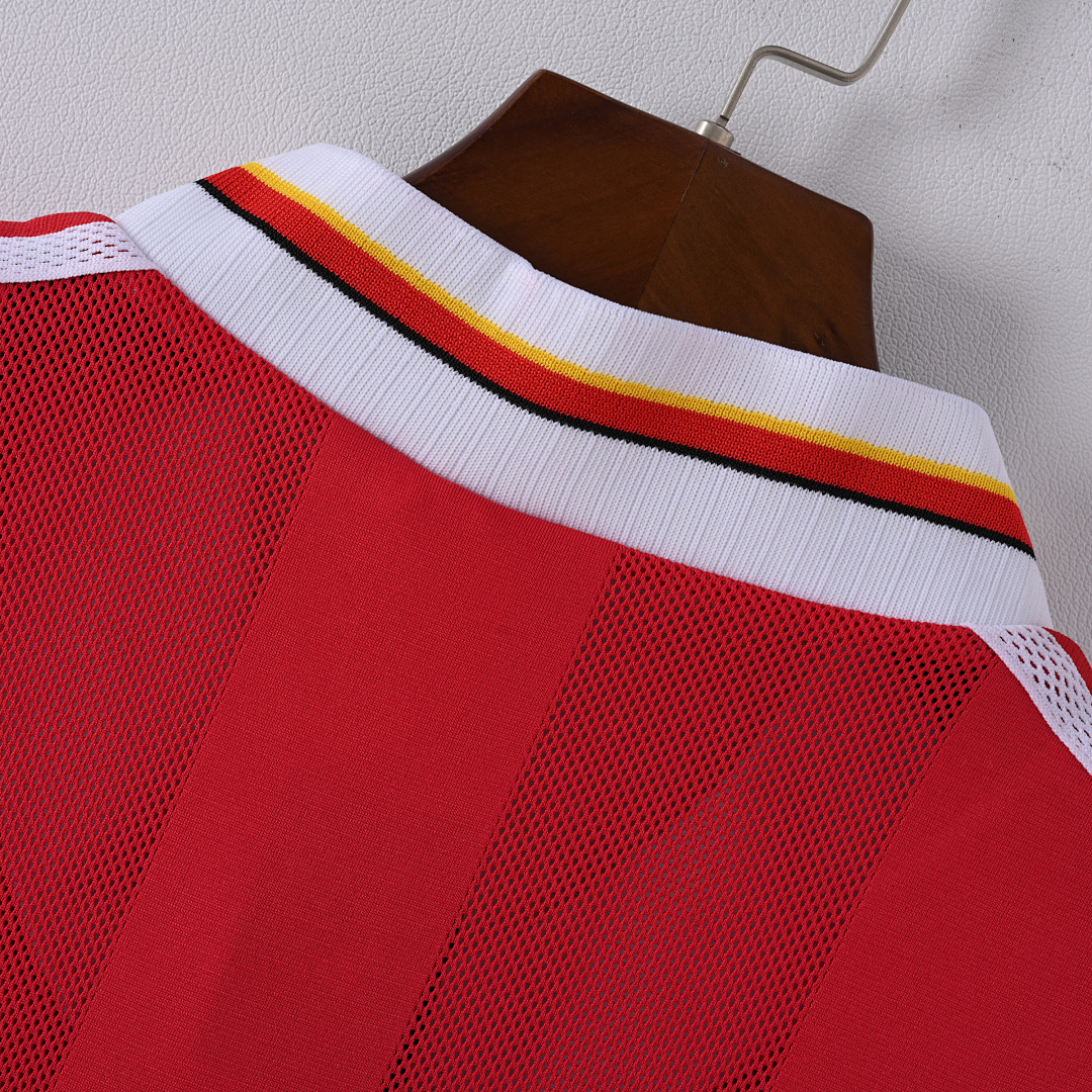 95-96 Liverpool home - immagine 6