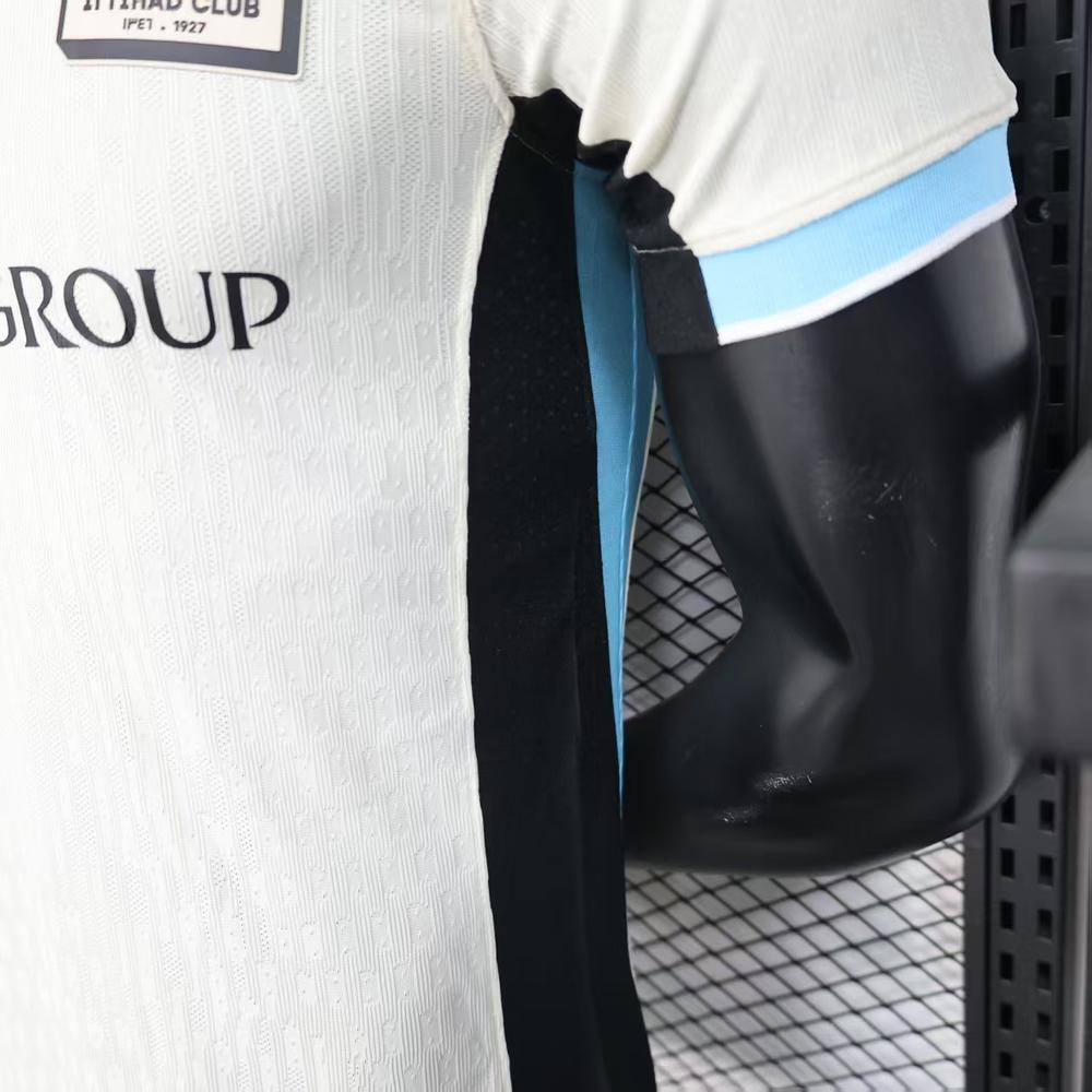 Players: 25-26 Jeddah guest - immagine 6