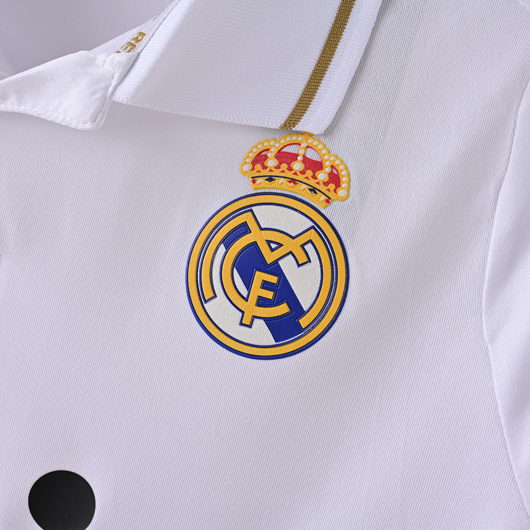 11-12 Real Madrid host - immagine 7