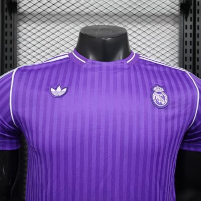 Player: Real Madrid casual purple