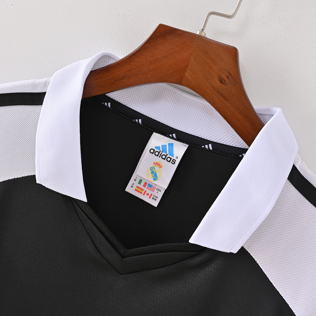 01-02 Real Madrid home court - immagine 8