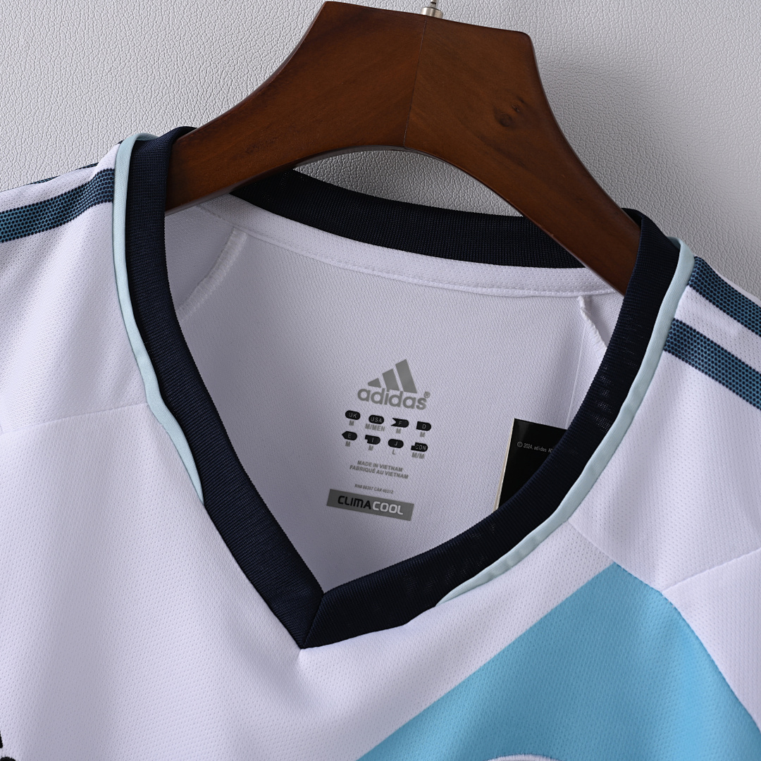 2012/13 Chelsea away game - Image 9