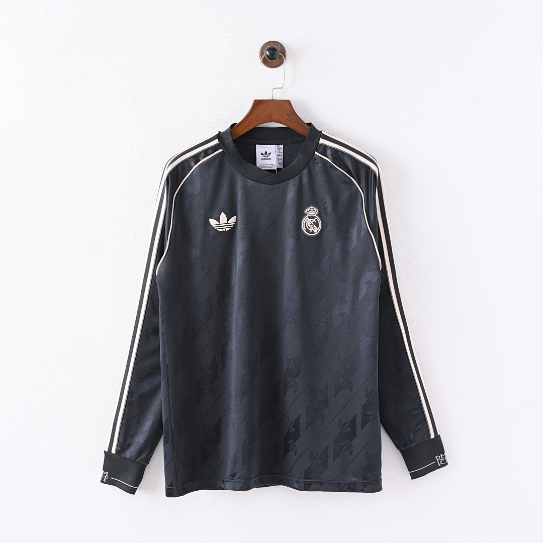24-25 Real Madrid Retro