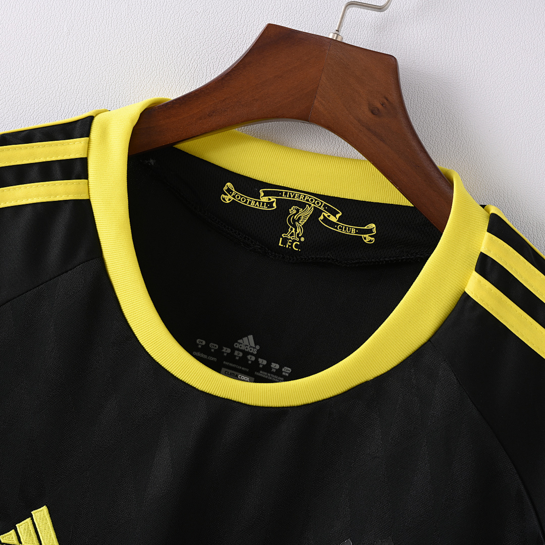 10-11 Liverpool second guest - Image 10